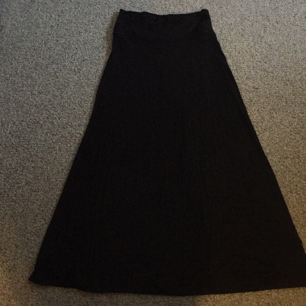 Black maxi skirt   Gap body